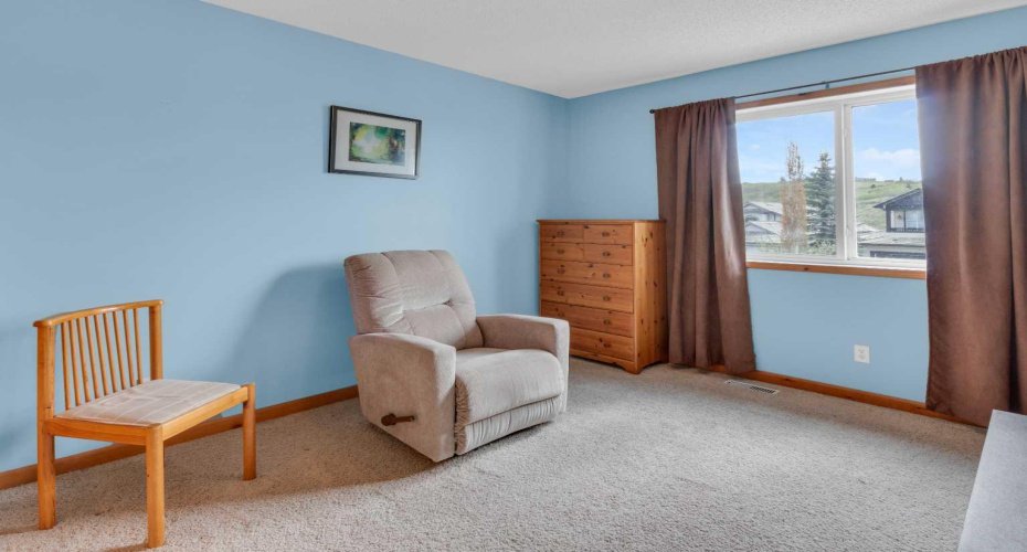 124 Gleneagles Terrace, Cochrane, Alberta T4C 1W6, 3 Bedrooms Bedrooms, ,4 BathroomsBathrooms,Residential,For Sale,Gleneagles,A2314525