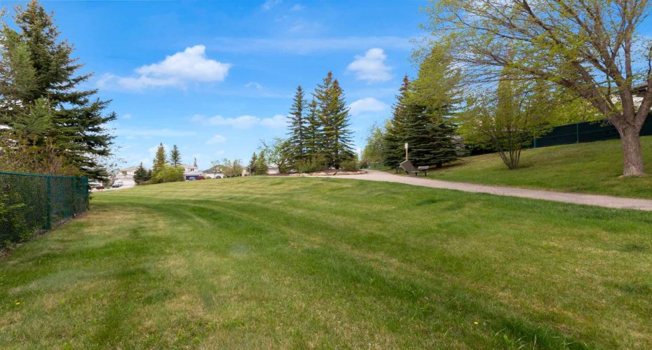 124 Gleneagles Terrace, Cochrane, Alberta T4C 1W6, 3 Bedrooms Bedrooms, ,4 BathroomsBathrooms,Residential,For Sale,Gleneagles,A2314525