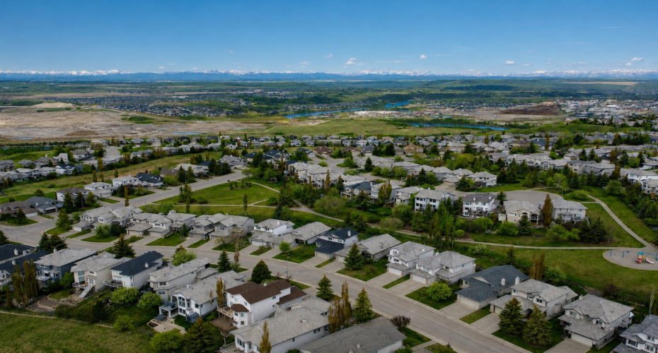 124 Gleneagles Terrace, Cochrane, Alberta T4C 1W6, 3 Bedrooms Bedrooms, ,4 BathroomsBathrooms,Residential,For Sale,Gleneagles,A2314525
