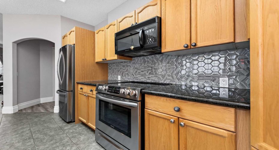 131 Invermere Close, Chestermere, Alberta T1X1L3, 3 Bedrooms Bedrooms, ,3 BathroomsBathrooms,Residential,For Sale,Invermere,A2309757