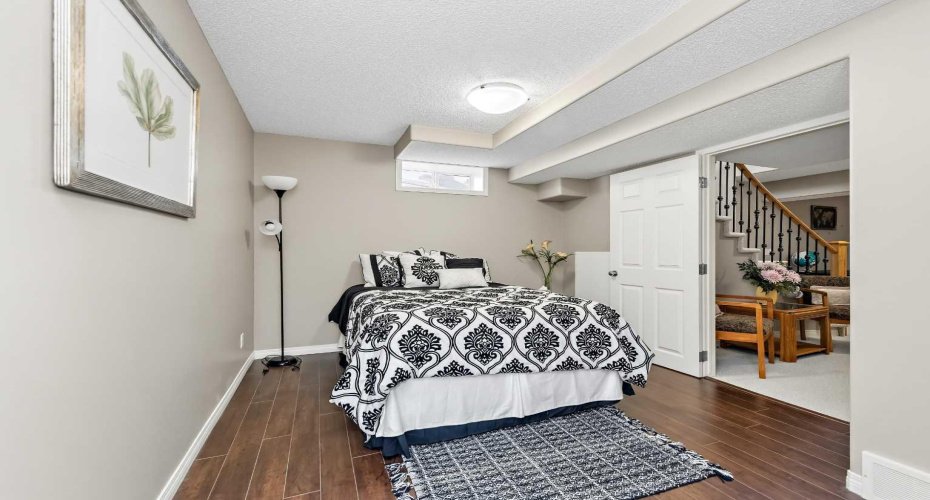 131 Invermere Close, Chestermere, Alberta T1X1L3, 3 Bedrooms Bedrooms, ,3 BathroomsBathrooms,Residential,For Sale,Invermere,A2309757
