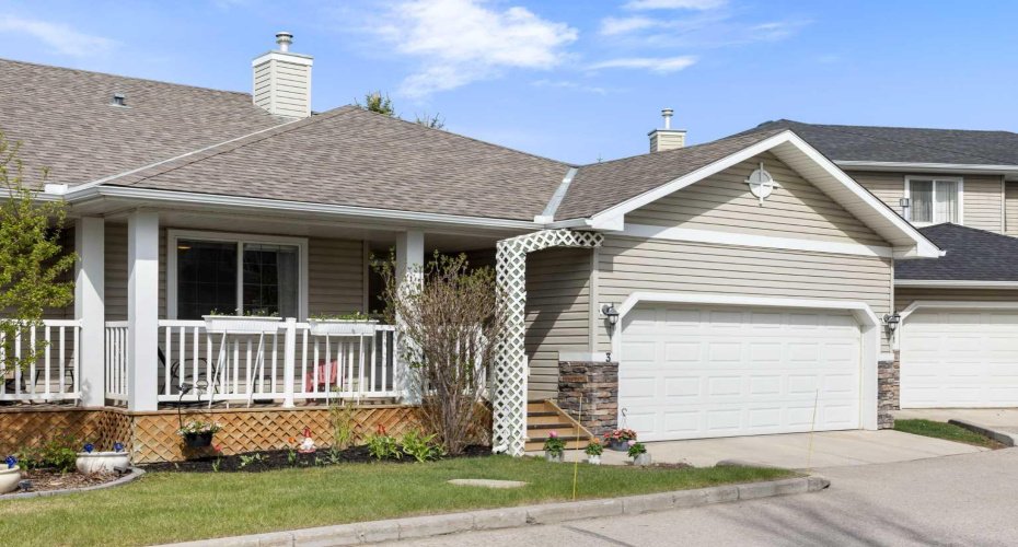 117 Bow Ridge Drive, Cochrane, Alberta T4C 2G9, 2 Bedrooms Bedrooms, ,2 BathroomsBathrooms,Residential,For Sale,Bow Ridge,A2318945