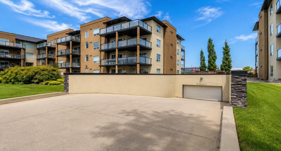 9120 96 Avenue, Grande Prairie, Alberta T8X0A1, 2 Bedrooms Bedrooms, ,2 BathroomsBathrooms,Residential,For Sale,96,A2319287