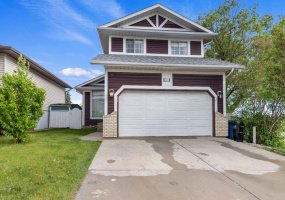 2 ELDORADO Road, Airdrie, Alberta T4B1C3, 4 Bedrooms Bedrooms, ,3 BathroomsBathrooms,Residential,For Sale,ELDORADO,A2319236 2 ELDORADO Road, Airdrie, Alberta T4B1C3, 4 Bedrooms Bedrooms, ,3 BathroomsBathrooms,Residential,For Sale,ELDORADO,A2319236
