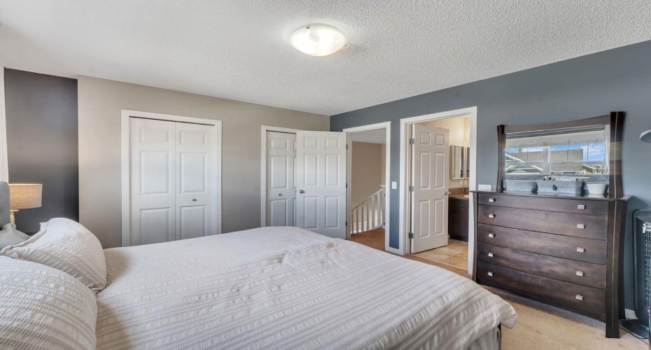 27 River Heights Crescent, Cochrane, Alberta T4C 0J3, 4 Bedrooms Bedrooms, ,4 BathroomsBathrooms,Residential,For Sale,River Heights,A2318941
