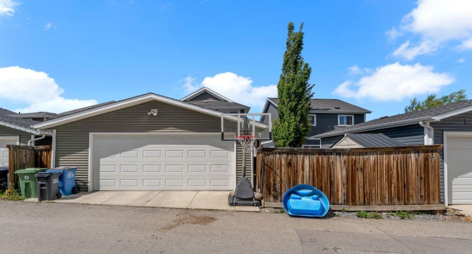 27 River Heights Crescent, Cochrane, Alberta T4C 0J3, 4 Bedrooms Bedrooms, ,4 BathroomsBathrooms,Residential,For Sale,River Heights,A2318941