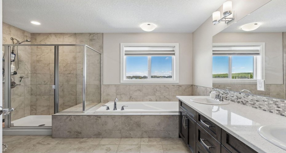 Primary En Suite