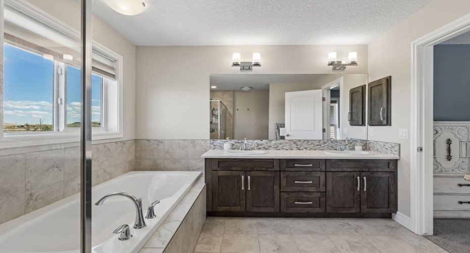 Primary En Suite