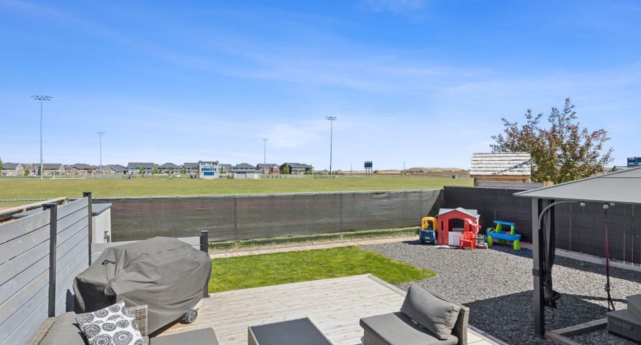 Backing onto Green Space