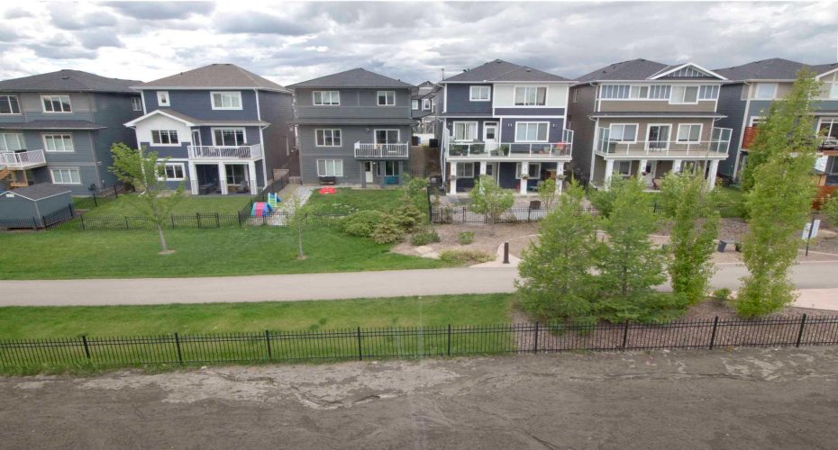 115 Sundown Crescent, Cochrane, Alberta T4C 1Y3, 3 Bedrooms Bedrooms, ,3 BathroomsBathrooms,Residential,For Sale,Sundown,A2297377