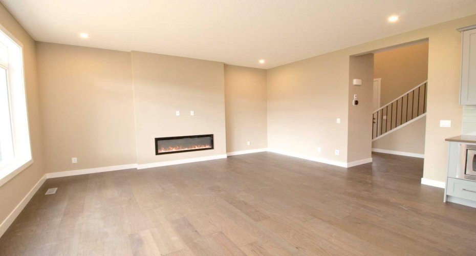 115 Sundown Crescent, Cochrane, Alberta T4C 1Y3, 3 Bedrooms Bedrooms, ,3 BathroomsBathrooms,Residential,For Sale,Sundown,A2297377