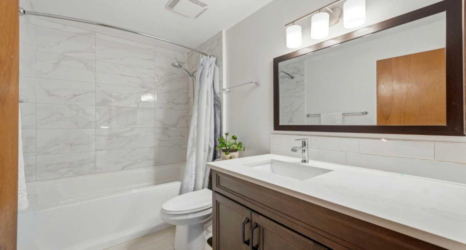 Upper level bathroom