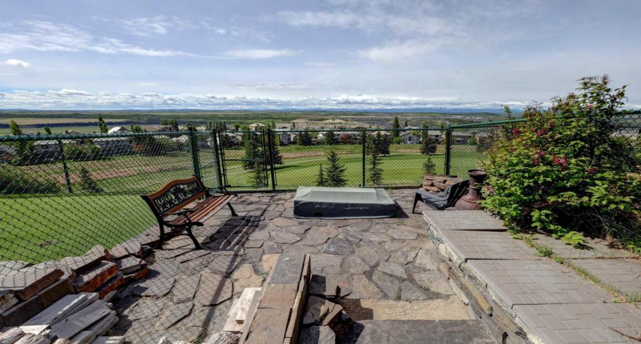 321 Gleneagles View, Cochrane, Alberta T4C 1P4, 3 Bedrooms Bedrooms, ,3 BathroomsBathrooms,Residential,For Sale,Gleneagles,A2320169