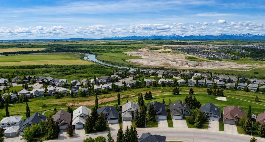 321 Gleneagles View, Cochrane, Alberta T4C 1P4, 3 Bedrooms Bedrooms, ,3 BathroomsBathrooms,Residential,For Sale,Gleneagles,A2320169