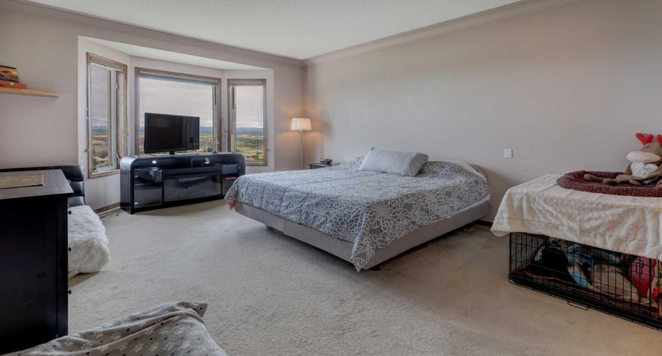 321 Gleneagles View, Cochrane, Alberta T4C 1P4, 3 Bedrooms Bedrooms, ,3 BathroomsBathrooms,Residential,For Sale,Gleneagles,A2320169