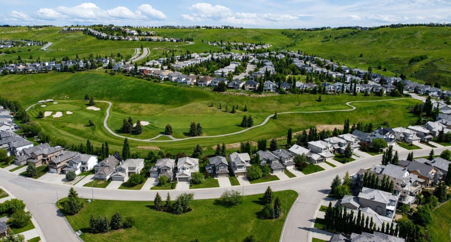 321 Gleneagles View, Cochrane, Alberta T4C 1P4, 3 Bedrooms Bedrooms, ,3 BathroomsBathrooms,Residential,For Sale,Gleneagles,A2320169