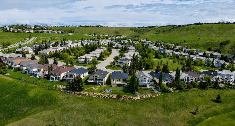 321 Gleneagles View, Cochrane, Alberta T4C 1P4, 3 Bedrooms Bedrooms, ,3 BathroomsBathrooms,Residential,For Sale,Gleneagles,A2320169
