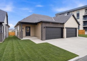 15 Coopersfield Link, Airdrie, Alberta T4B 5P5, 2 Bedrooms Bedrooms, ,2 BathroomsBathrooms,Residential,For Sale,Coopersfield,A2319953