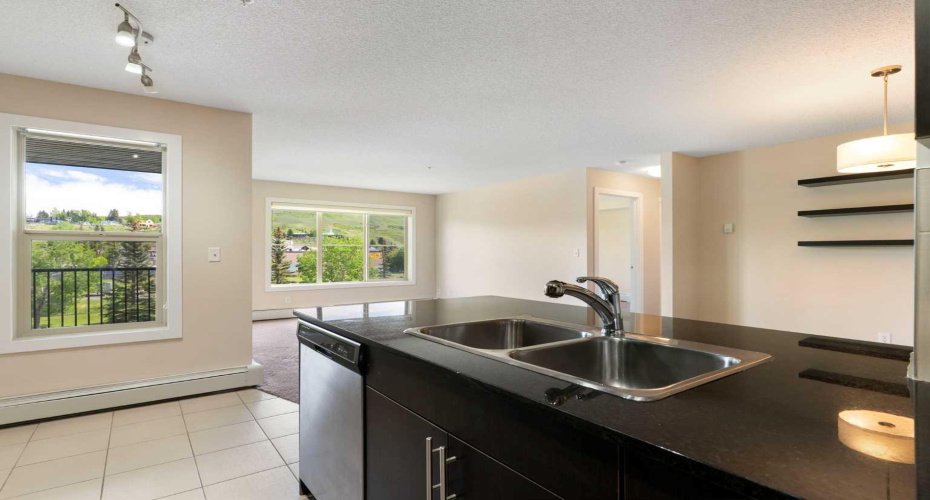 Open Floor Plan / Kitchen