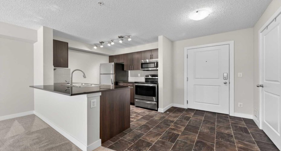 625 Glenbow Drive, Cochrane, Alberta T4C 0S9, 2 Bedrooms Bedrooms, ,2 BathroomsBathrooms,Residential,For Sale,Glenbow,A2320390