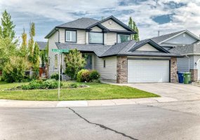 167 Fairways Close, Airdrie, Alberta T4B 2P4, 4 Bedrooms Bedrooms, ,3 BathroomsBathrooms,Residential,For Sale,Fairways,A2317557