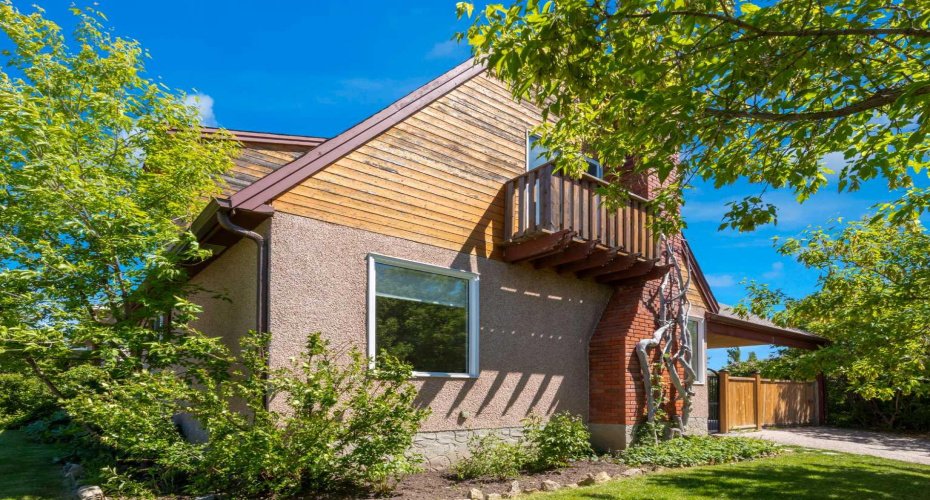 2 Crocus Crescent, Cochrane, Alberta T4C1E2, 3 Bedrooms Bedrooms, ,2 BathroomsBathrooms,Residential,For Sale,Crocus,A2319600