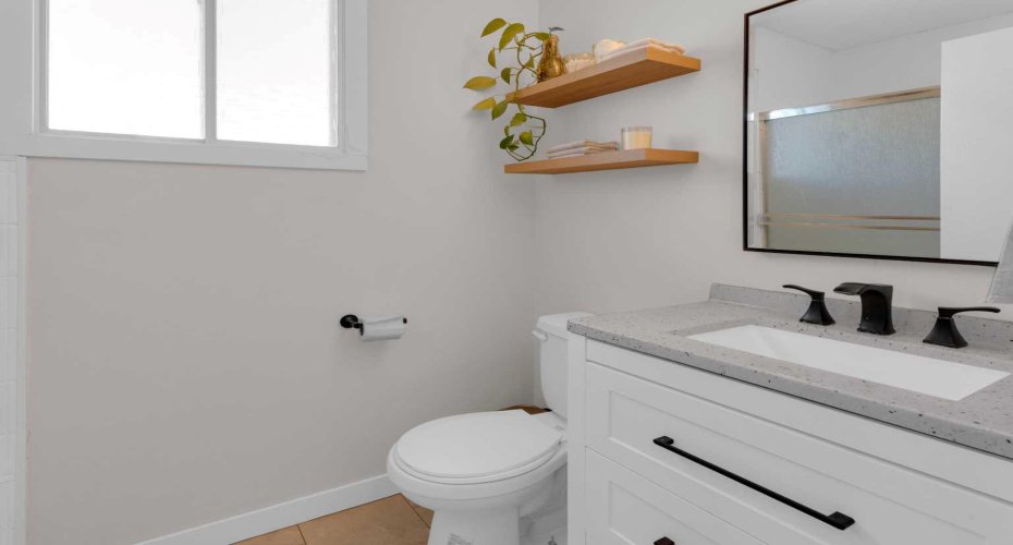 4PC Bath on Upper Level
