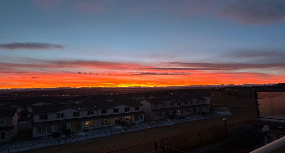 139 Sunset View, Cochrane, Alberta T4C 0E8, 5 Bedrooms Bedrooms, ,4 BathroomsBathrooms,Residential,For Sale,Sunset,A2320979