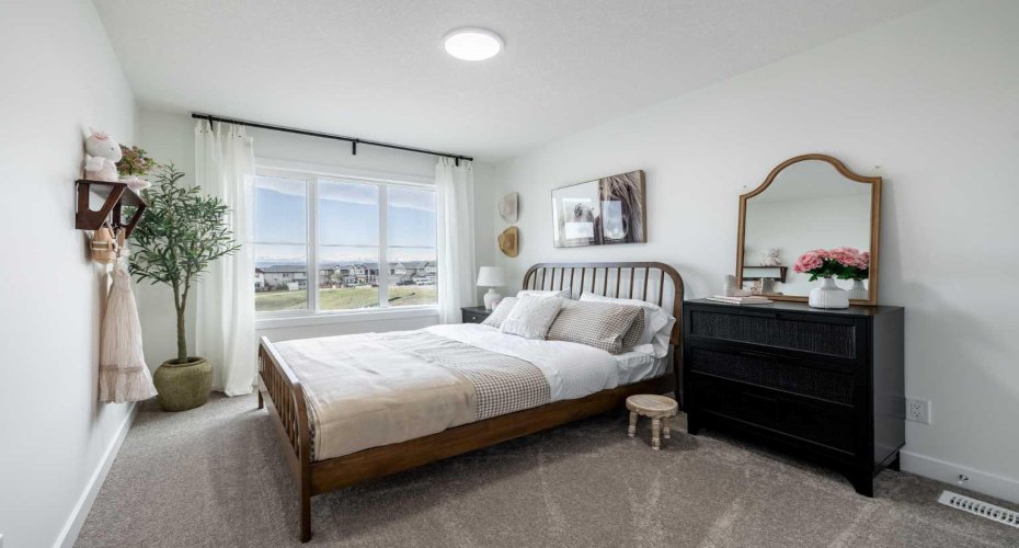 11 Heritage Point, Cochrane, Alberta T4C 0L3, 3 Bedroom Bedrooms, 0 ,3 BathroomBathrooms,Residential,For Sale,Heritage,0,A2321222