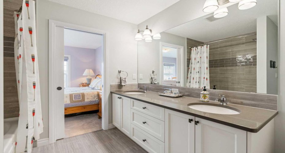 14 Riviera View, Cochrane, Alberta T4C 0Y7, 3 Bedroom Bedrooms, 0 ,4 BathroomBathrooms,Residential,For Sale,Riviera,0,A2321285