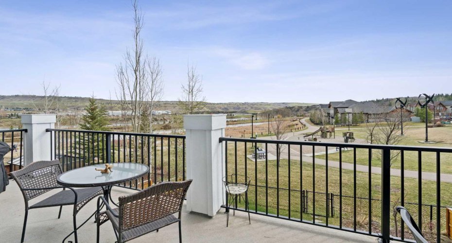 14 Riviera View, Cochrane, Alberta T4C 0Y7, 3 Bedroom Bedrooms, 0 ,4 BathroomBathrooms,Residential,For Sale,Riviera,0,A2321285