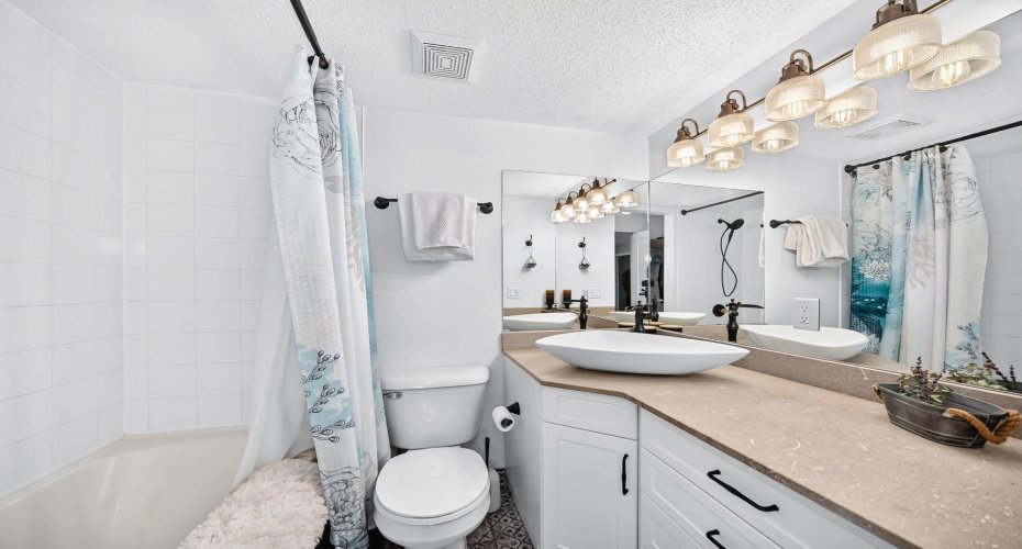 3 pc ensuite
