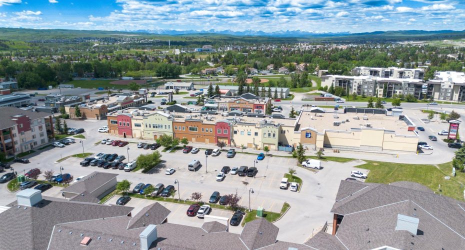 505 Railway Street, Cochrane, Alberta T4C 2K9, 2 Bedroom Bedrooms, 0 ,2 BathroomBathrooms,Residential,For Sale,Railway,0,A2319516