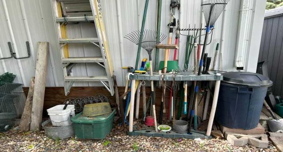 various tools included