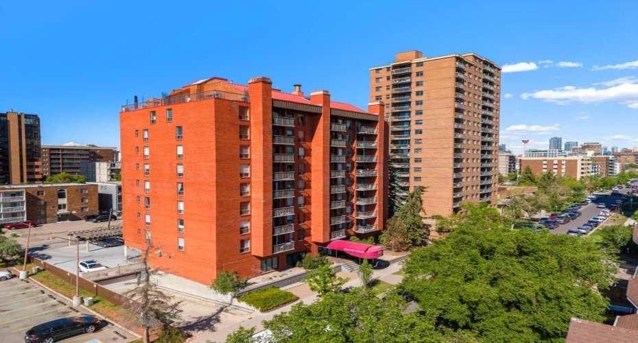 1334 14 Avenue, Calgary, Alberta T3C 0W2, 2 Bedrooms Bedrooms, ,2 BathroomsBathrooms,Residential,For Sale,14,A2320744