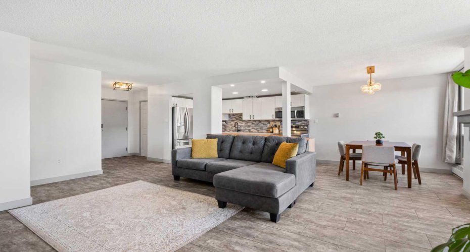 1334 14 Avenue, Calgary, Alberta T3C 0W2, 2 Bedrooms Bedrooms, ,2 BathroomsBathrooms,Residential,For Sale,14,A2320744
