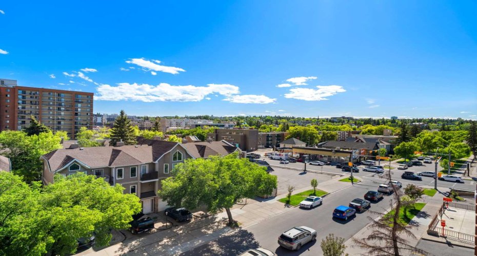 1334 14 Avenue, Calgary, Alberta T3C 0W2, 2 Bedrooms Bedrooms, ,2 BathroomsBathrooms,Residential,For Sale,14,A2320744