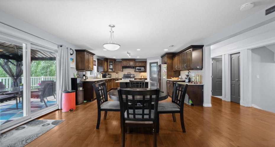 2605 57 Street, Camrose, Alberta T4V 1T2, 5 Bedrooms Bedrooms, ,4 BathroomsBathrooms,Residential,For Sale,57,A2320777