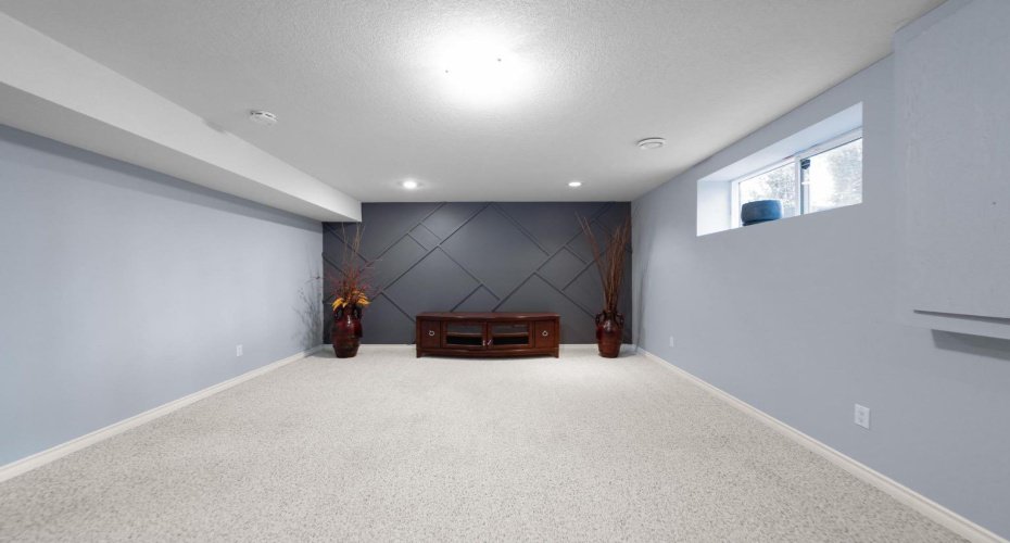 2605 57 Street, Camrose, Alberta T4V 1T2, 5 Bedrooms Bedrooms, ,4 BathroomsBathrooms,Residential,For Sale,57,A2320777