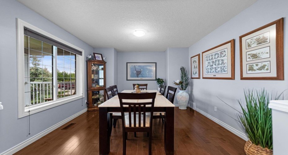 2605 57 Street, Camrose, Alberta T4V 1T2, 5 Bedrooms Bedrooms, ,4 BathroomsBathrooms,Residential,For Sale,57,A2320777