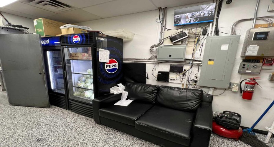 Airdrie, Alberta, ,Commercial,For Lease,A2313286