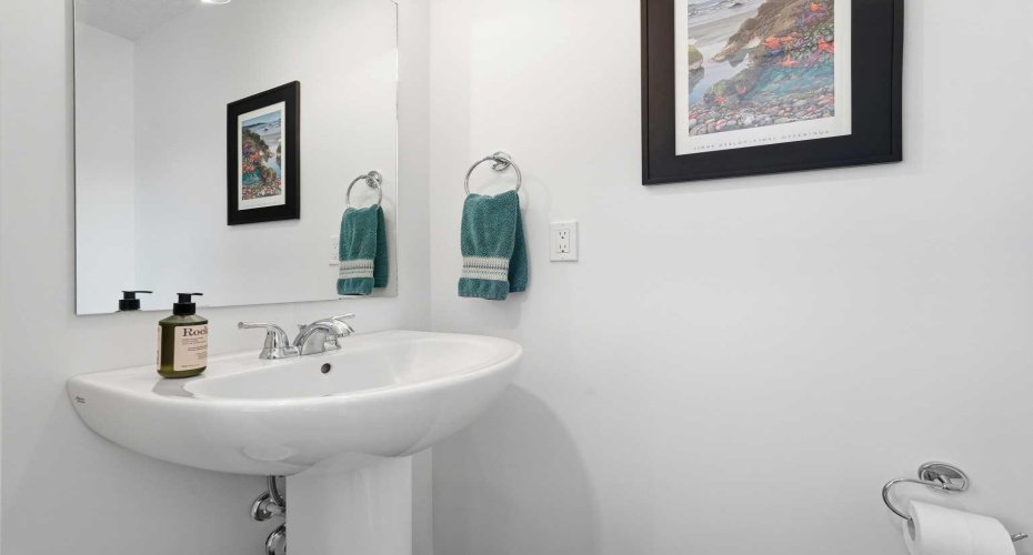 Convenient 2 piece powder room on main.