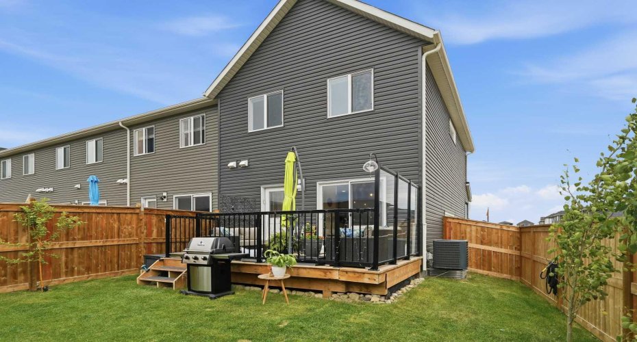 Extended raised deck with gas bbq line.