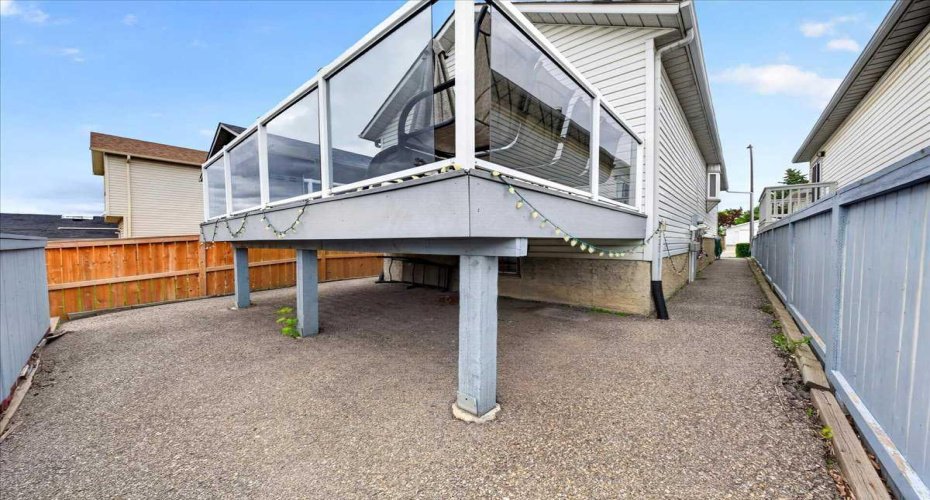 136 hunterhorn Drive, Calgary, Alberta T2K 6H3, 3 Bedrooms Bedrooms, ,1 BathroomBathrooms,Residential,For Sale,hunterhorn,A2322435