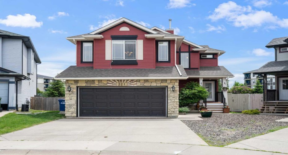 321 Bayside Place, Airdrie, Alberta T4B 2X5, 3 Bedrooms Bedrooms, ,4 BathroomsBathrooms,Residential,For Sale,Bayside,A2321507