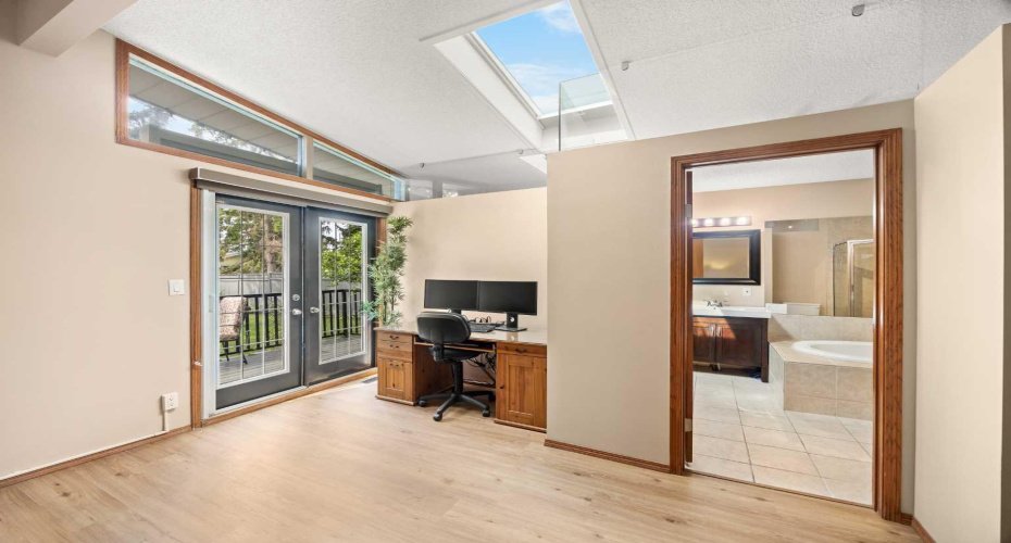 1408 104 Avenue, Calgary, Alberta T2W 0A6, 4 Bedrooms Bedrooms, ,4 BathroomsBathrooms,Residential,For Sale,104,A2321525
