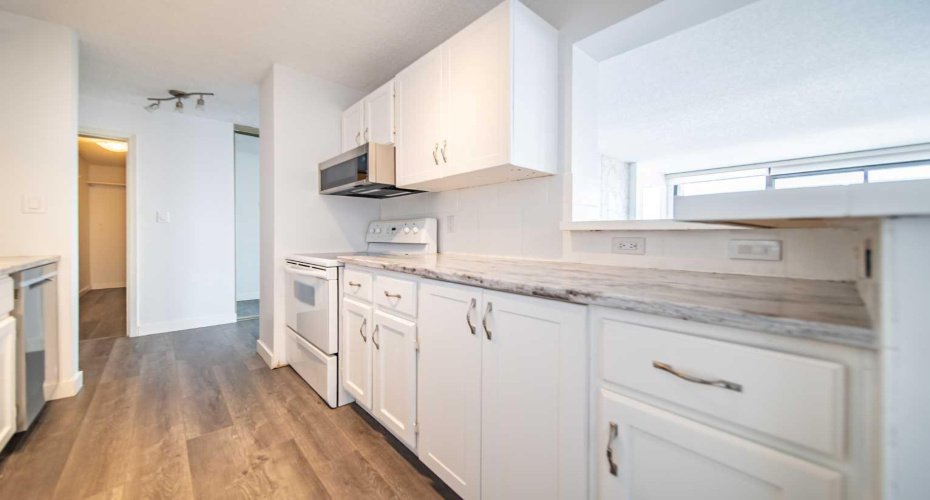 8604 48 Avenue, Calgary, Alberta T2B 5E6, 2 Bedrooms Bedrooms, ,1 BathroomBathrooms,Residential,For Sale,48,A2322450