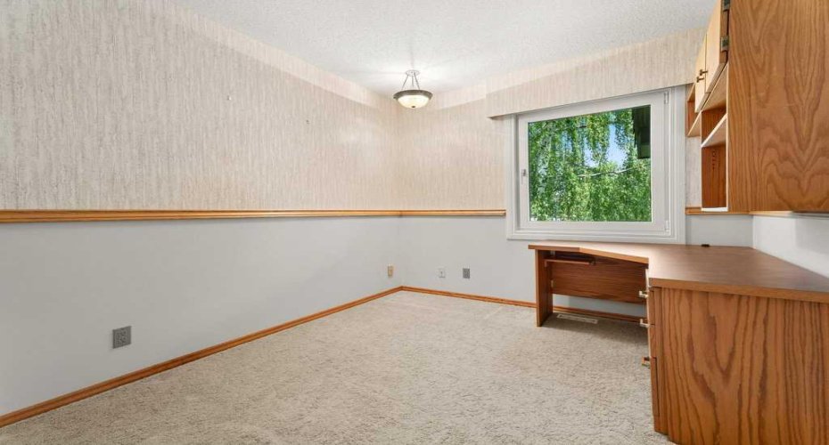 Bedroom #1