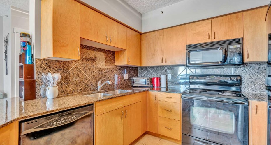 8710 Horton Road, Calgary, Alberta T2V 0P7, 2 Bedrooms Bedrooms, ,2 BathroomsBathrooms,Residential,For Sale,Horton,A2321553