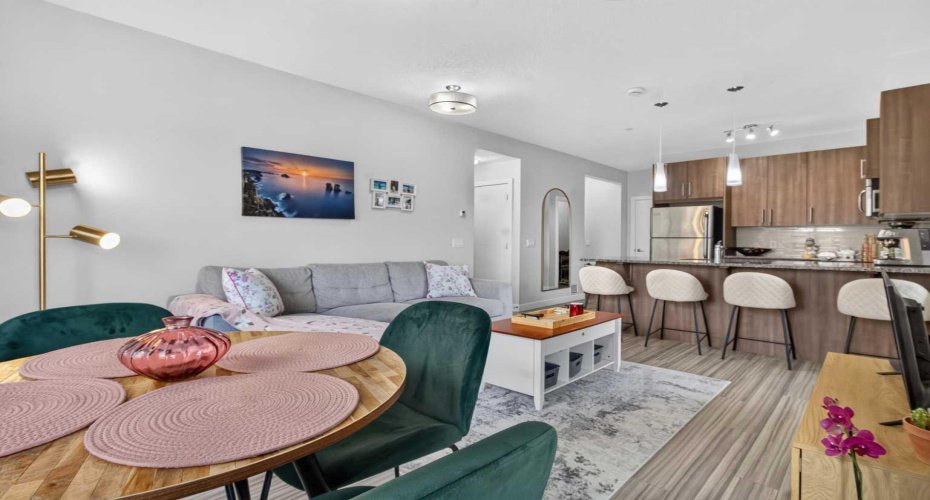 4 Sage Hill Terrace, Calgary, Alberta T3R 0W4, 2 Bedrooms Bedrooms, ,2 BathroomsBathrooms,Residential,For Sale,Sage Hill,A2321571